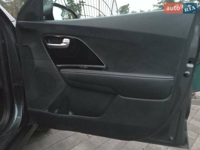 Киа Niro 2020 в Ирпене на Automoto.ua Серый Киа Niro, объемом двигателя 0 л и пробегом 99 тыс. км за 20490 $, фото 33 на Automoto.ua