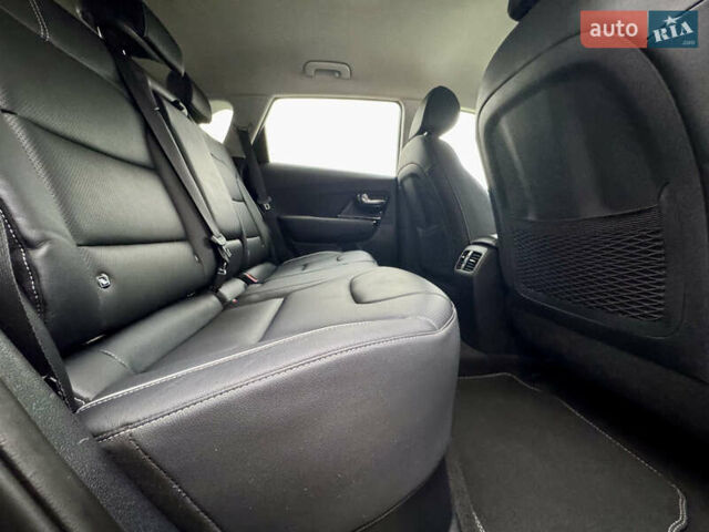 Серый Киа Niro, объемом двигателя 0 л и пробегом 109 тыс. км за 20500 $, фото 37 на Automoto.ua