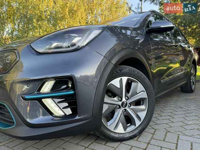 Серый Киа Niro, объемом двигателя 0 л и пробегом 149 тыс. км за 19900 $, фото 5 на Automoto.ua