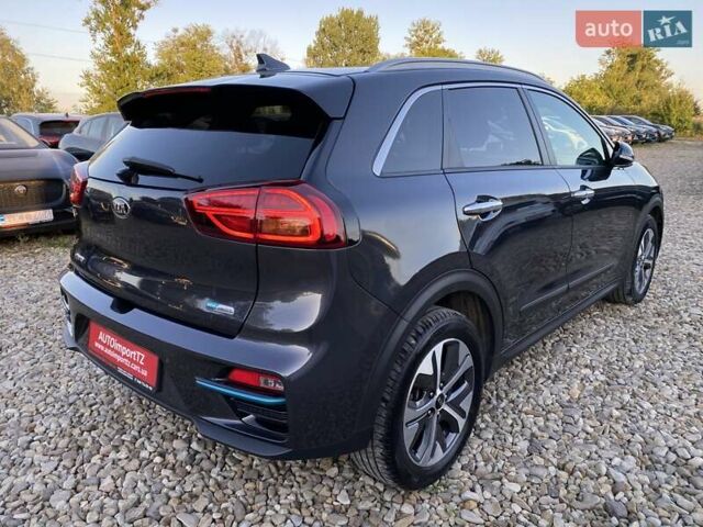 Киа Niro 2020 в Львове на Automoto.ua Серый Киа Niro, объемом двигателя 0 л и пробегом 107 тыс. км за 20950 $, фото 17 на Automoto.ua