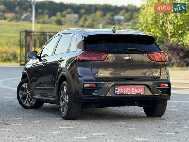 Серый Киа Niro, объемом двигателя 0 л и пробегом 145 тыс. км за 18800 $, фото 47 на Automoto.ua