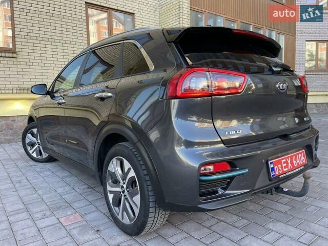 Серый Киа Niro, объемом двигателя 0 л и пробегом 125 тыс. км за 19250 $, фото 32 на Automoto.ua
