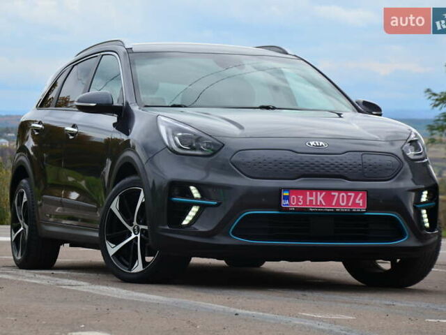 Серый Киа Niro, объемом двигателя 0 л и пробегом 77 тыс. км за 19950 $, фото 20 на Automoto.ua