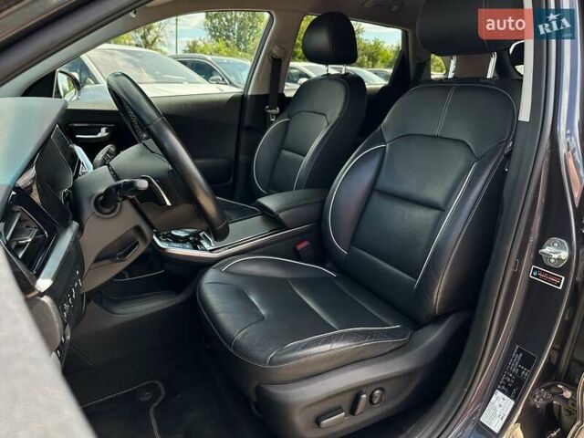 Сірий Кіа Niro, об'ємом двигуна 0 л та пробігом 97 тис. км за 22600 $, фото 1 на Automoto.ua