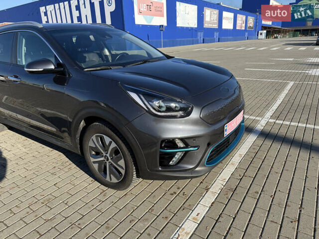 Сірий Кіа Niro, об'ємом двигуна 0 л та пробігом 87 тис. км за 18500 $, фото 21 на Automoto.ua