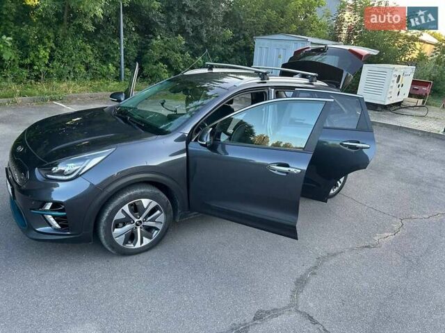 Серый Киа Niro, объемом двигателя 0 л и пробегом 160 тыс. км за 19200 $, фото 15 на Automoto.ua