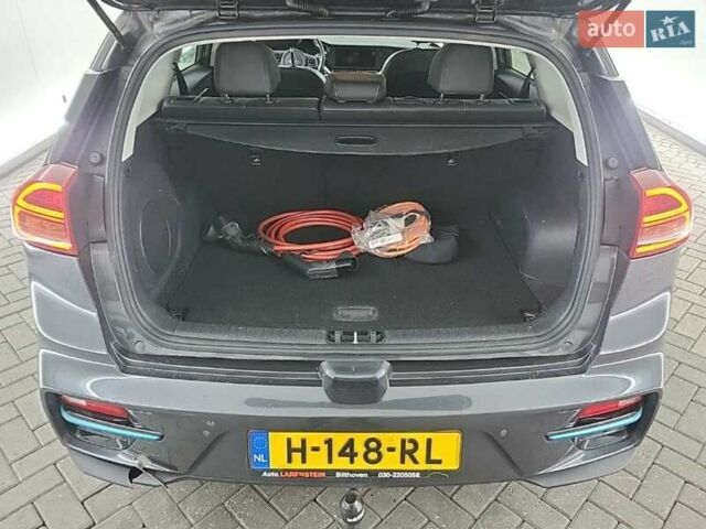 Серый Киа Niro, объемом двигателя 0 л и пробегом 160 тыс. км за 18950 $, фото 10 на Automoto.ua