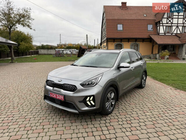 Киа Niro 2020 в Калуше на Automoto.ua Серый Киа Niro, объемом двигателя 1.58 л и пробегом 102 тыс. км за 19600 $, фото 1 на Automoto.ua