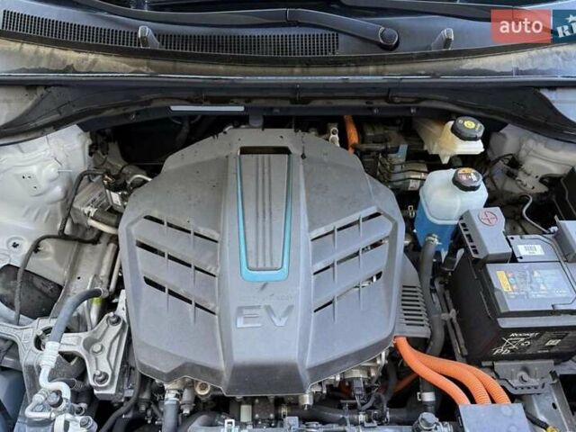 Кіа Niro 2020 у Чернівцях на Automoto.ua Сірий Кіа Niro, об'ємом двигуна 0 л та пробігом 12 тис. км за 19100 $, фото 27 на Automoto.ua