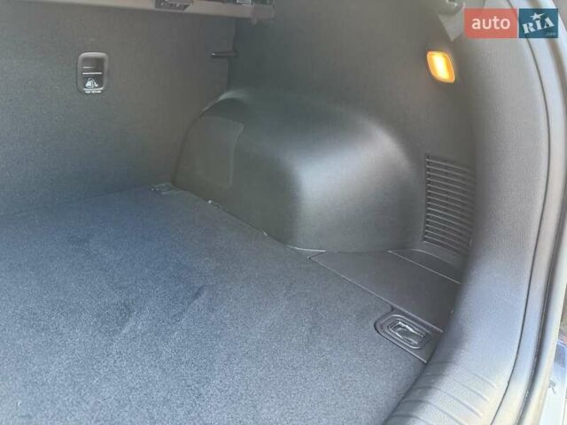 Серый Киа Niro, объемом двигателя 0 л и пробегом 57 тыс. км за 23299 $, фото 53 на Automoto.ua