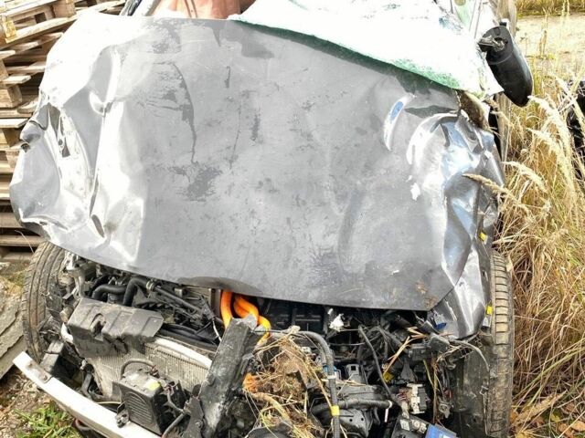 Серый Киа Niro, объемом двигателя 0 л и пробегом 90 тыс. км за 6000 $, фото 3 на Automoto.ua