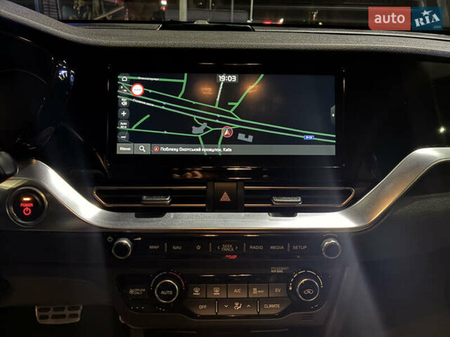 Серый Киа Niro, объемом двигателя 0 л и пробегом 116 тыс. км за 17999 $, фото 31 на Automoto.ua