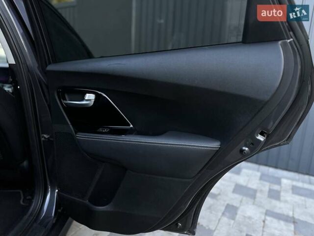 Киа Niro 2020 в Ивано-Франковске на Automoto.ua Серый Киа Niro, объемом двигателя 0 л и пробегом 88 тыс. км за 18500 $, фото 29 на Automoto.ua