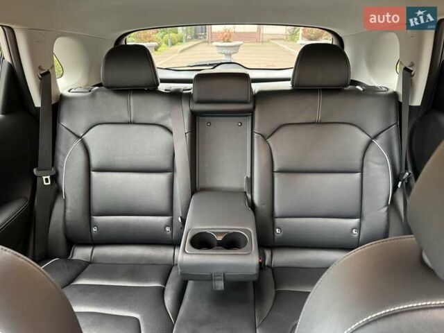 Сірий Кіа Niro, об'ємом двигуна 0 л та пробігом 118 тис. км за 19300 $, фото 127 на Automoto.ua