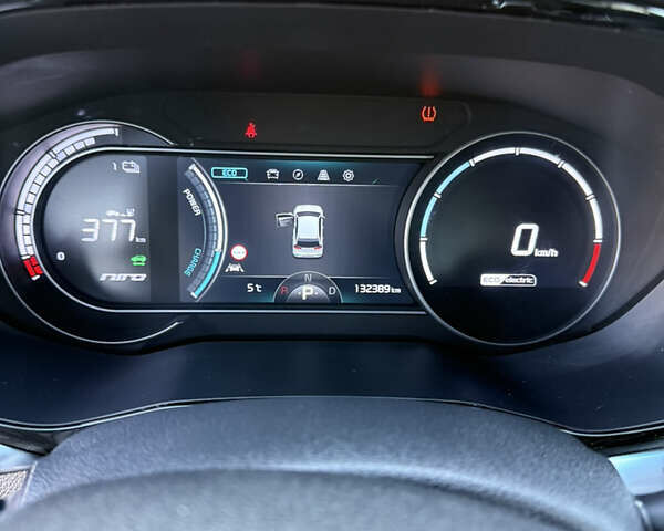 Сірий Кіа Niro, об'ємом двигуна 0 л та пробігом 102 тис. км за 18900 $, фото 24 на Automoto.ua