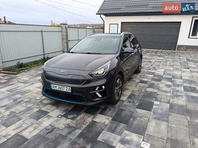 Сірий Кіа Niro, об'ємом двигуна 0 л та пробігом 135 тис. км за 19700 $, фото 1 на Automoto.ua