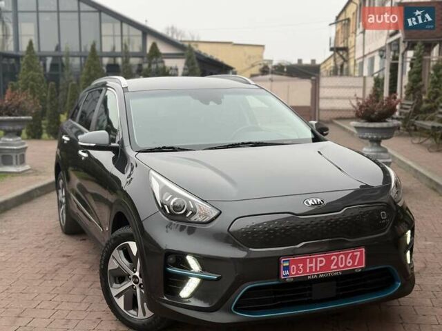 Серый Киа Niro, объемом двигателя 0 л и пробегом 125 тыс. км за 18950 $, фото 9 на Automoto.ua