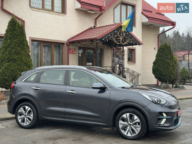 Серый Киа Niro, объемом двигателя 0 л и пробегом 158 тыс. км за 17750 $, фото 14 на Automoto.ua
