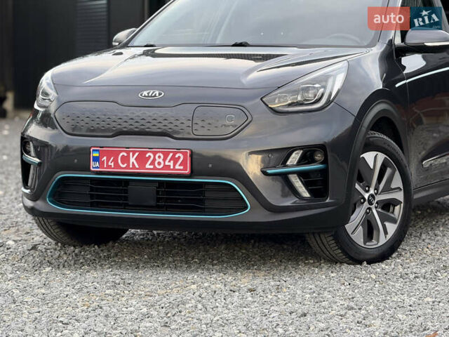 Киа Niro 2020 в Дрогобыче на Automoto.ua Серый Киа Niro, объемом двигателя 0 л и пробегом 140 тыс. км за 19299 $, фото 2 на Automoto.ua