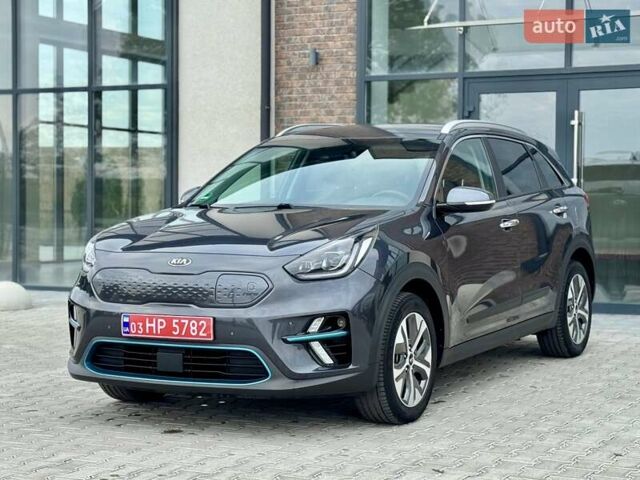 Серый Киа Niro, объемом двигателя 0 л и пробегом 150 тыс. км за 18500 $, фото 10 на Automoto.ua
