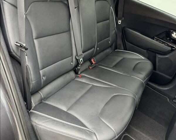 Серый Киа Niro, объемом двигателя 0 л и пробегом 147 тыс. км за 18800 $, фото 18 на Automoto.ua