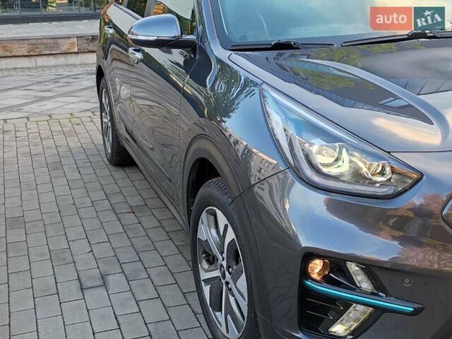 Киа Niro 2020 в Ровно на Automoto.ua Серый Киа Niro, объемом двигателя 0 л и пробегом 125 тыс. км за 19850 $, фото 50 на Automoto.ua