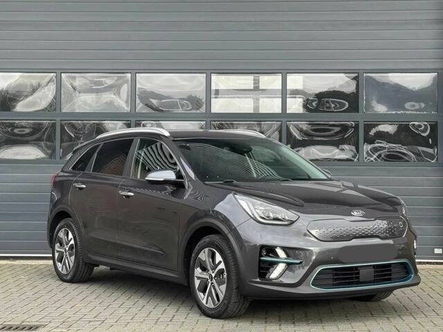 Киа Niro 2020 в Житомире на Automoto.ua Серый Киа Niro, объемом двигателя 0 л и пробегом 38 тыс. км за 8900 $, фото 2 на Automoto.ua