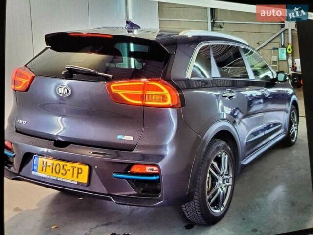 Кіа Niro 2020 у Києві на Automoto.ua Сірий Кіа Niro, об'ємом двигуна 0 л та пробігом 58 тис. км за 24000 $, фото 5 на Automoto.ua