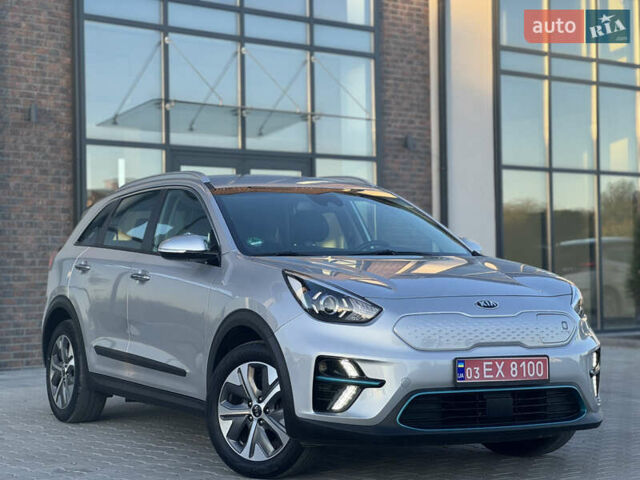 Серый Киа Niro, объемом двигателя 0 л и пробегом 139 тыс. км за 17699 $, фото 20 на Automoto.ua