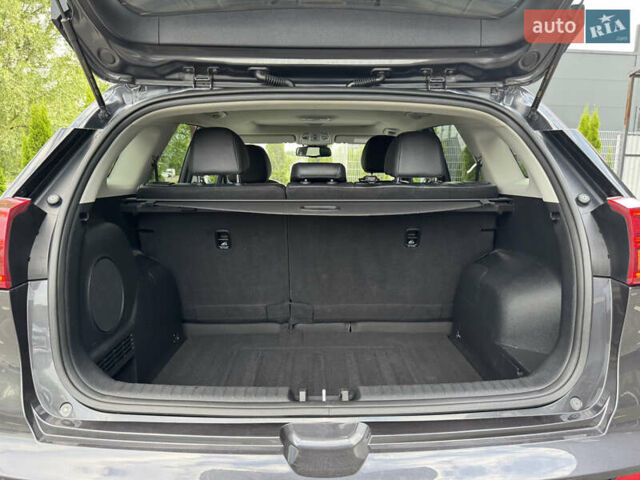 Серый Киа Niro, объемом двигателя 0 л и пробегом 149 тыс. км за 19900 $, фото 28 на Automoto.ua