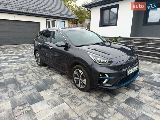 Сірий Кіа Niro, об'ємом двигуна 0 л та пробігом 135 тис. км за 19700 $, фото 7 на Automoto.ua