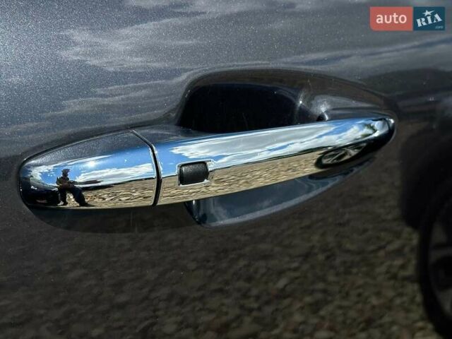 Сірий Кіа Niro, об'ємом двигуна 0 л та пробігом 97 тис. км за 22600 $, фото 2 на Automoto.ua