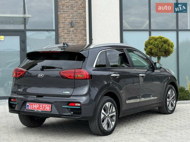 Серый Киа Niro, объемом двигателя 0 л и пробегом 139 тыс. км за 18900 $, фото 24 на Automoto.ua