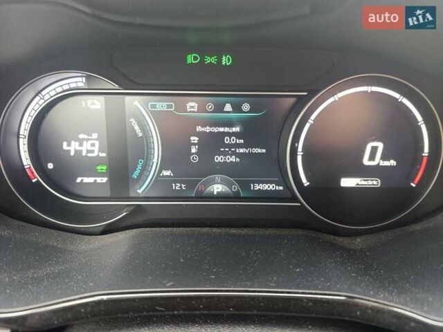 Сірий Кіа Niro, об'ємом двигуна 0 л та пробігом 135 тис. км за 19700 $, фото 11 на Automoto.ua