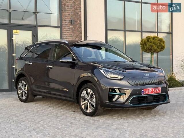 Сірий Кіа Niro, об'ємом двигуна 0 л та пробігом 135 тис. км за 17500 $, фото 23 на Automoto.ua