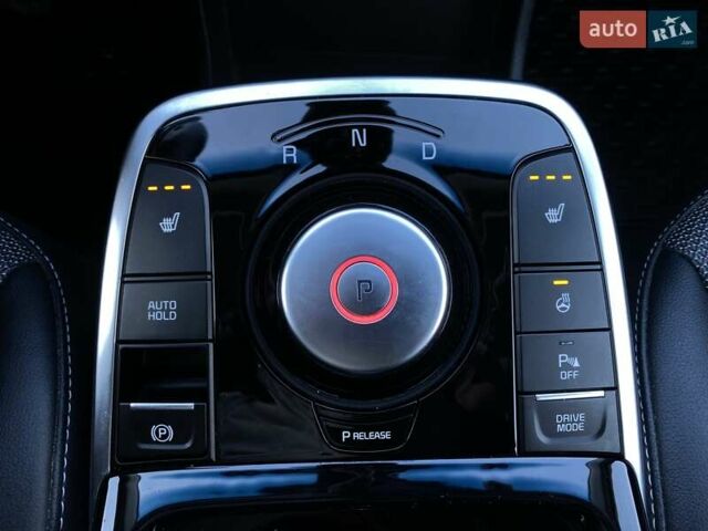 Серый Киа Niro, объемом двигателя 0 л и пробегом 101 тыс. км за 21300 $, фото 12 на Automoto.ua