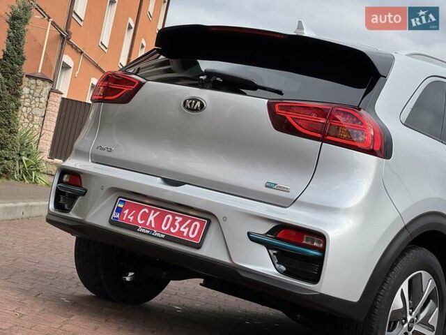 Сірий Кіа Niro, об'ємом двигуна 0 л та пробігом 118 тис. км за 19300 $, фото 54 на Automoto.ua