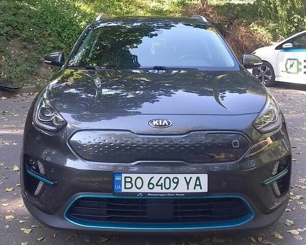 Серый Киа Niro, объемом двигателя 0 л и пробегом 75 тыс. км за 23200 $, фото 1 на Automoto.ua
