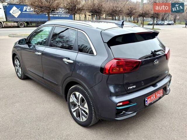 Серый Киа Niro, объемом двигателя 0 л и пробегом 115 тыс. км за 20300 $, фото 12 на Automoto.ua