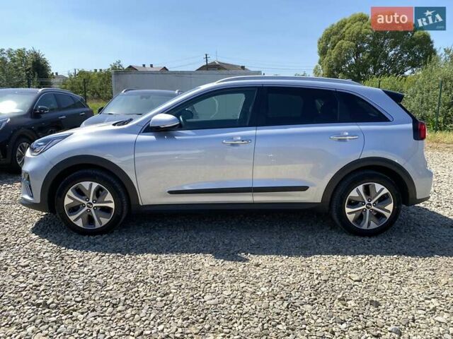 Серый Киа Niro, объемом двигателя 0 л и пробегом 58 тыс. км за 23200 $, фото 14 на Automoto.ua