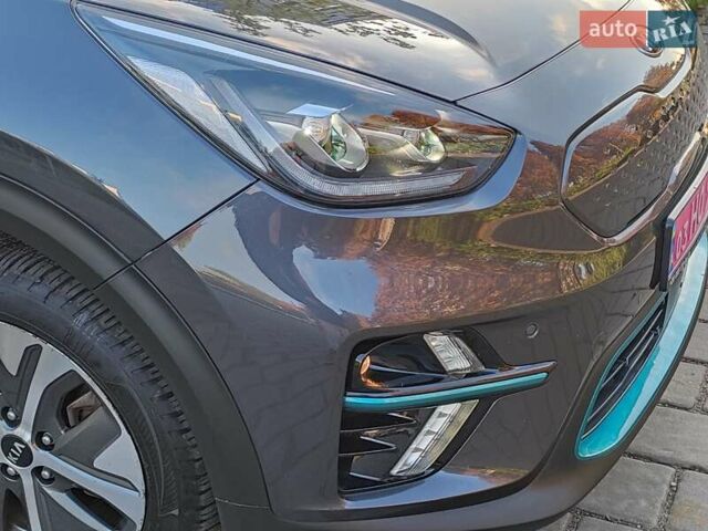 Киа Niro 2020 в Ровно на Automoto.ua Серый Киа Niro, объемом двигателя 0 л и пробегом 125 тыс. км за 19850 $, фото 46 на Automoto.ua