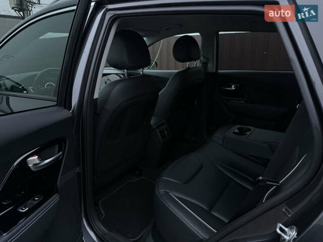 Серый Киа Niro, объемом двигателя 0 л и пробегом 159 тыс. км за 19800 $, фото 21 на Automoto.ua