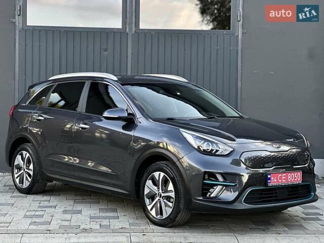 Киа Niro 2020 в Ивано-Франковске на Automoto.ua Серый Киа Niro, объемом двигателя 0 л и пробегом 88 тыс. км за 18500 $, фото 8 на Automoto.ua