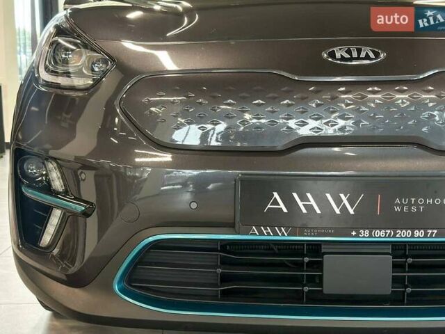 Сірий Кіа Niro, об'ємом двигуна 0 л та пробігом 155 тис. км за 19400 $, фото 2 на Automoto.ua