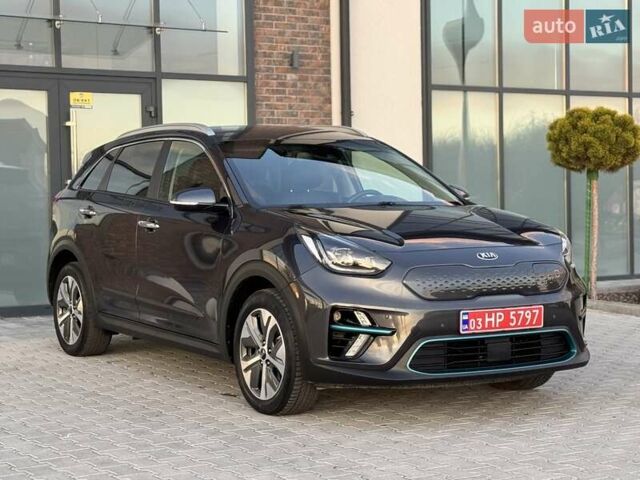 Сірий Кіа Niro, об'ємом двигуна 0 л та пробігом 135 тис. км за 17500 $, фото 24 на Automoto.ua