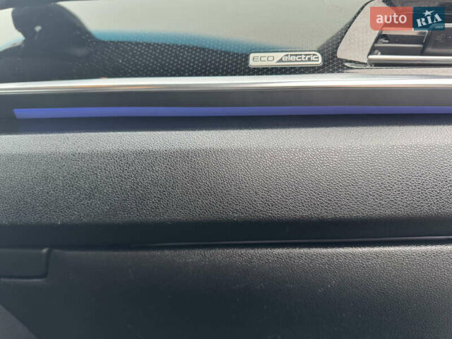 Серый Киа Niro, объемом двигателя 0 л и пробегом 158 тыс. км за 17750 $, фото 61 на Automoto.ua