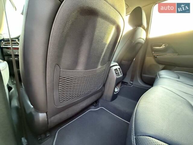 Серый Киа Niro, объемом двигателя 0 л и пробегом 57 тыс. км за 23299 $, фото 45 на Automoto.ua