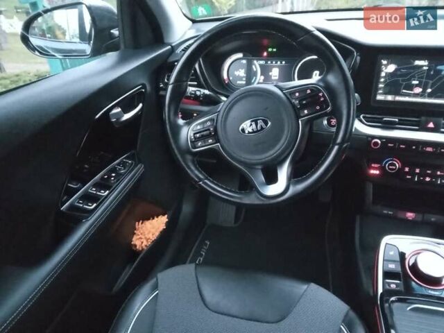 Киа Niro 2020 в Ирпене на Automoto.ua Серый Киа Niro, объемом двигателя 0 л и пробегом 99 тыс. км за 20490 $, фото 53 на Automoto.ua