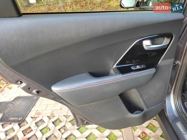 Киа Niro 2020 в Ровно на Automoto.ua Серый Киа Niro, объемом двигателя 0 л и пробегом 125 тыс. км за 19850 $, фото 74 на Automoto.ua