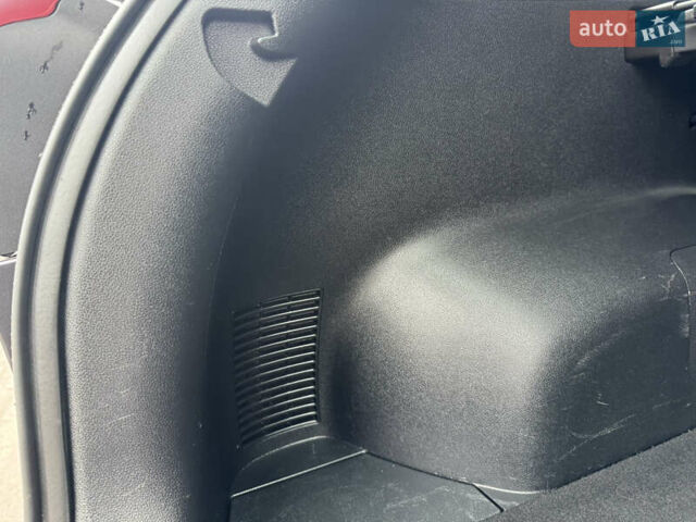 Серый Киа Niro, объемом двигателя 0 л и пробегом 158 тыс. км за 17750 $, фото 83 на Automoto.ua